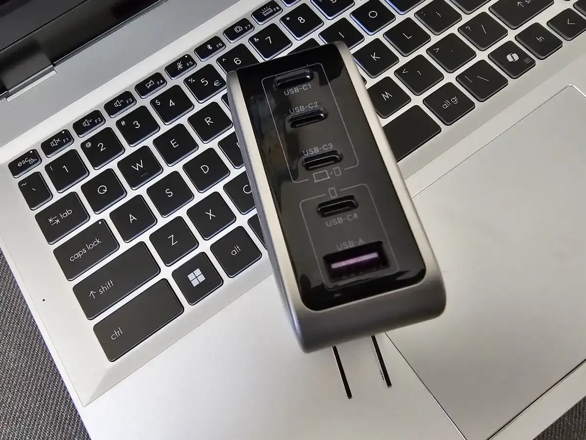 คู่มือเลือกที่ชาร์จ USB-C สำหรับแล็ปท็อปแบบไม่งงวัตต์