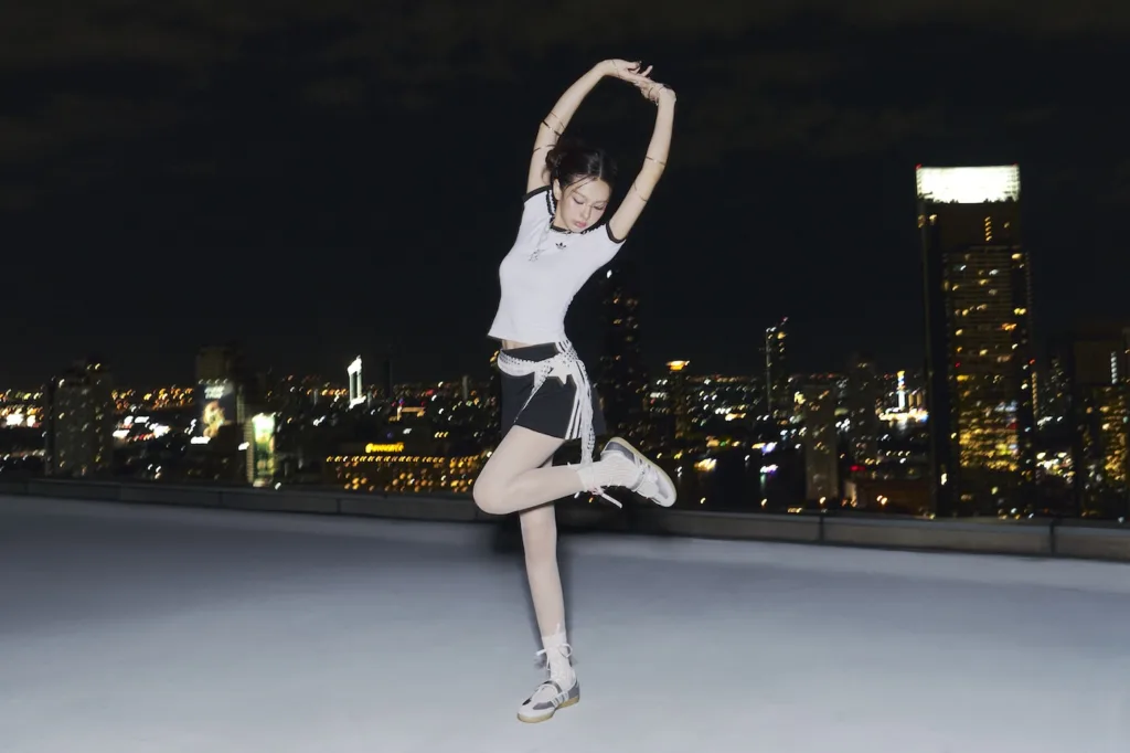 Adidas Samba Jane Light of the City กับเรื่องเล่าจากแสงเมืองยามค่ำคืน