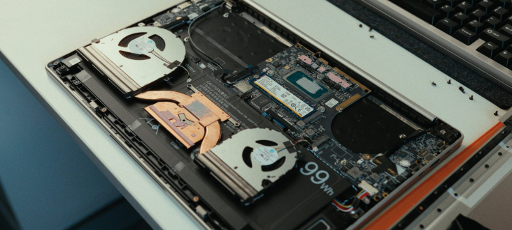 แล็ปท็อป 16 นิ้ว ราคาถูก Dell 14S ปะทะ Geekom GeekBook M16