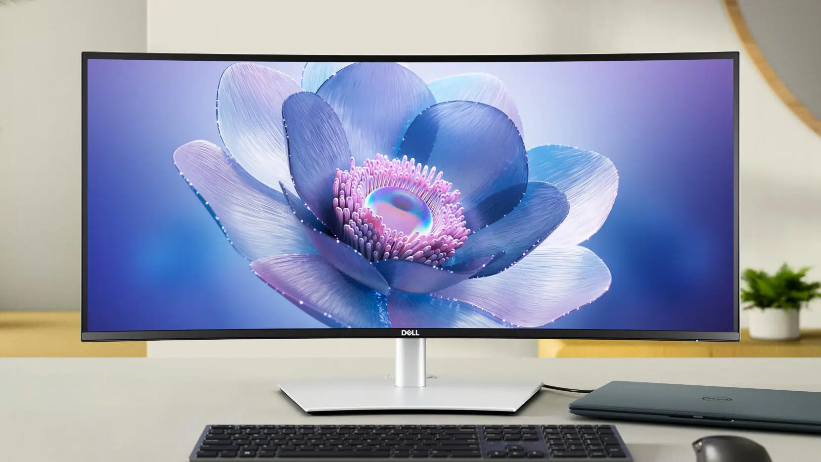 จอ Ultrawide vs การตั้งค่าหลายจอ เลือกแบบไหนให้เวิร์กสำหรับสายครีเอทีฟ