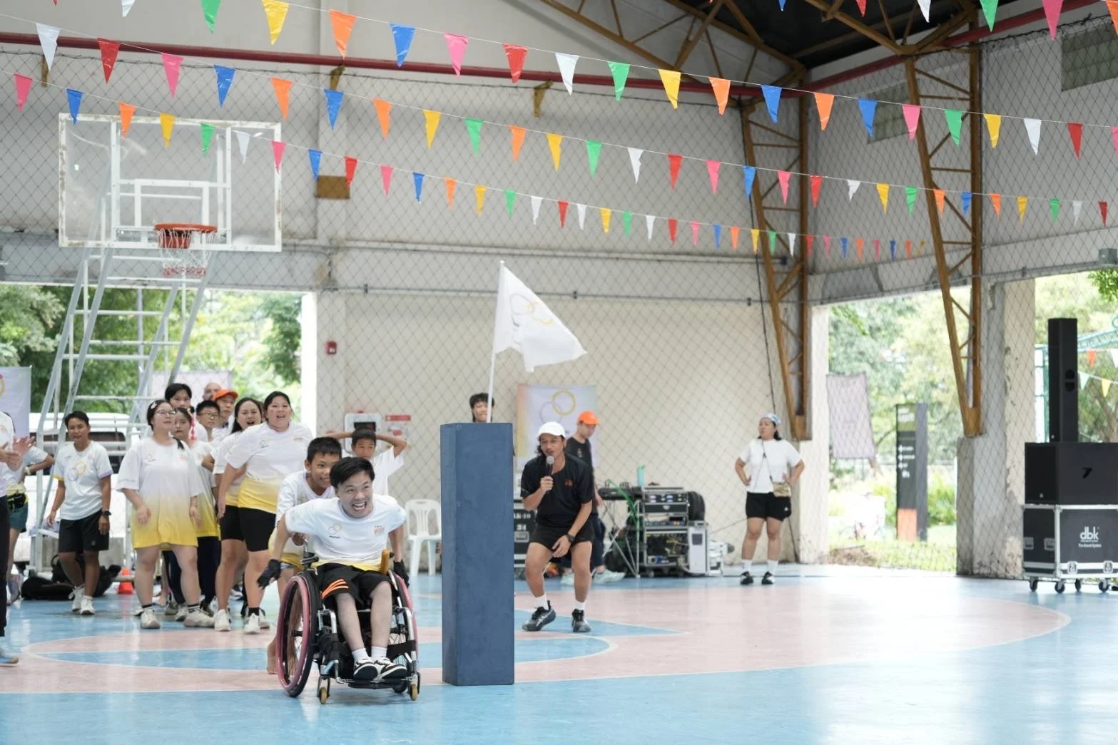 กีฬารวมทั้งหมดที่สร้างชุมชนแข็งแรงและเท่าเทียม