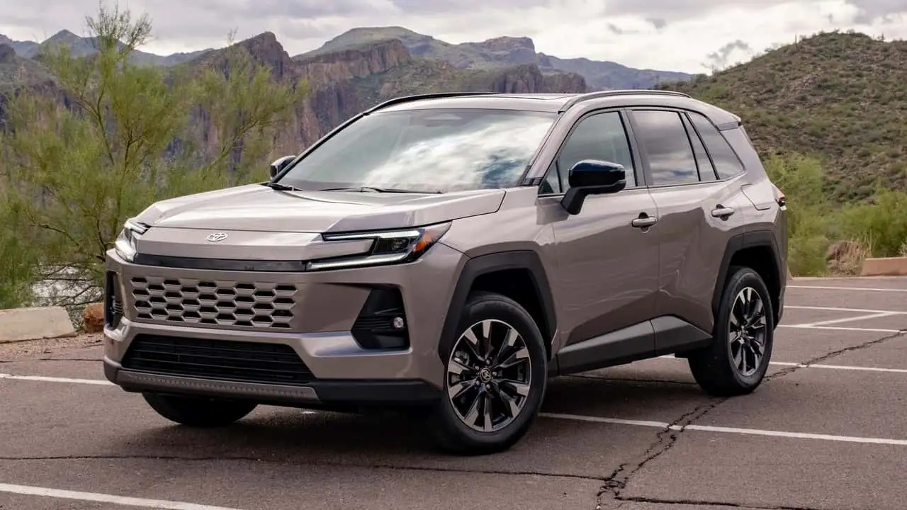 รถ SUV ไฮบริด vs PHEV เลือกขุมพลังแบบไหนคุ้มกว่า
