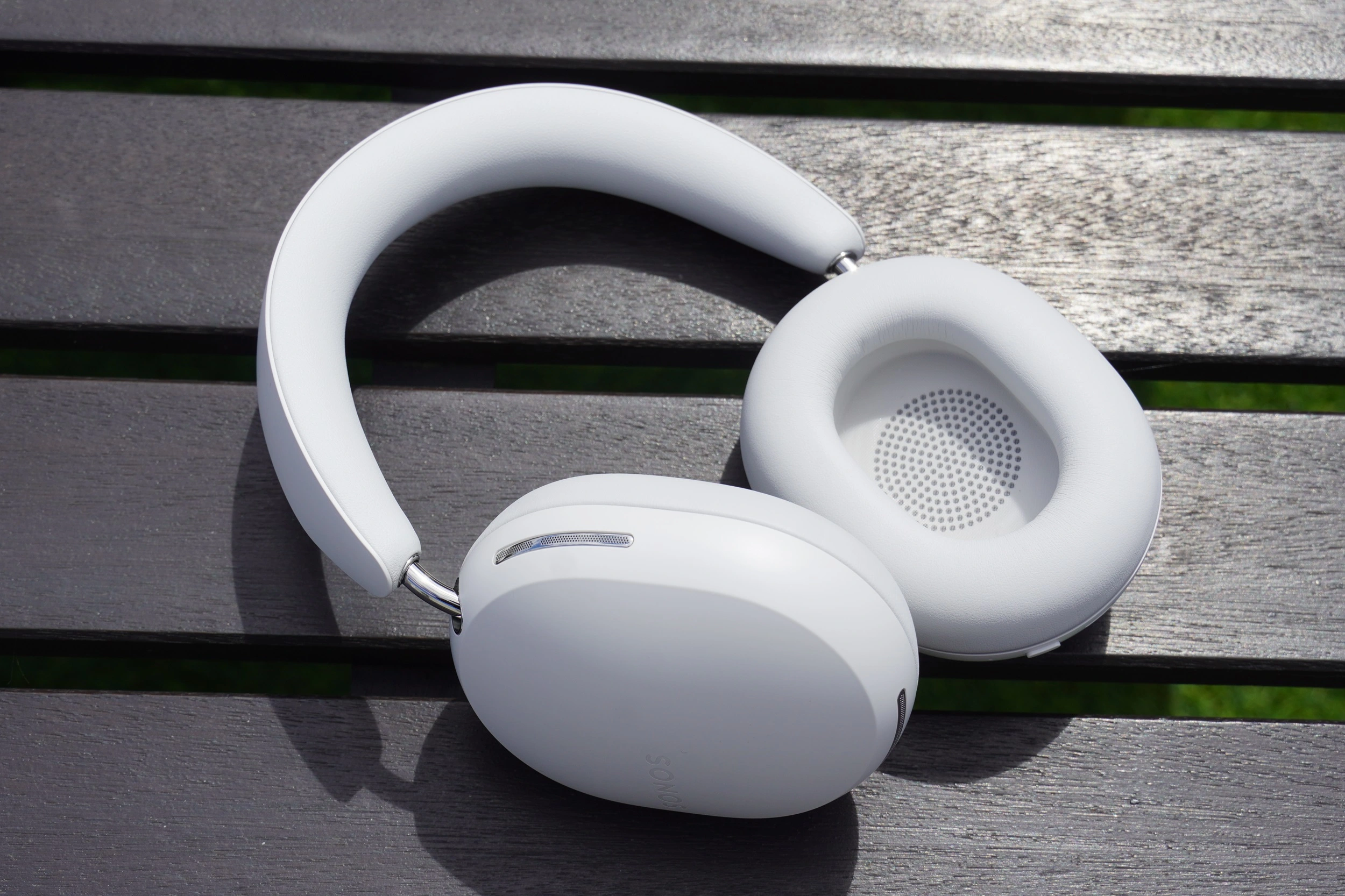 หูฟัง Sonos Ace Ultra ท้าชน AirPods Max ด้วย AI และทางเลือกสีใหม่