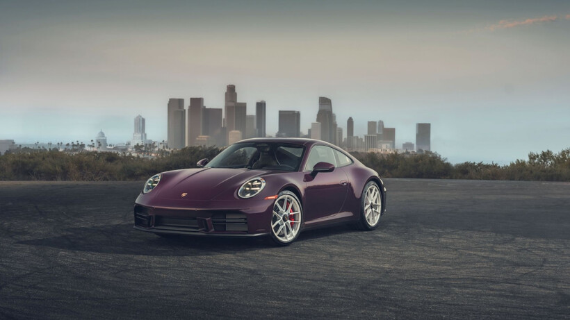 ทำไมการคืนชีพเกียร์ธรรมดาใน Porsche 911 Carrera S ทำให้คนขับเฮกันทั้งวงการ