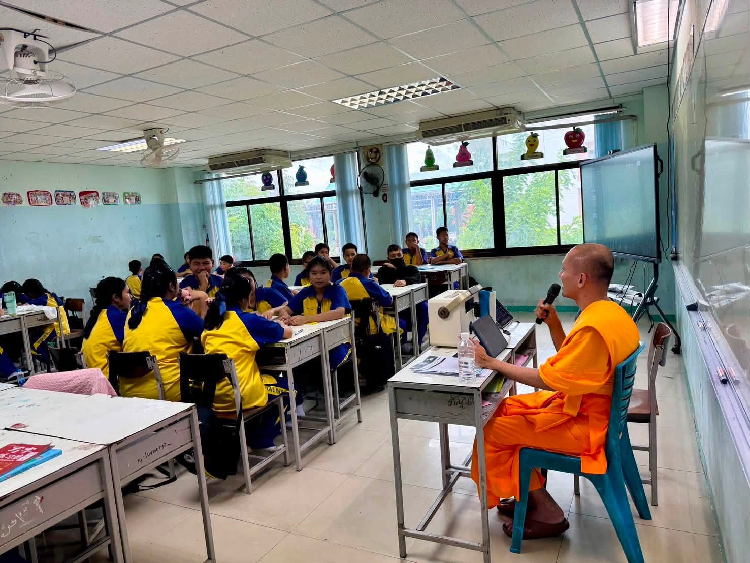 ศีลธรรมเด็กและทักษะชีวิตโรงเรียน: เมื่อชุมชนลงมือสร้างคนรุ่นใหม่