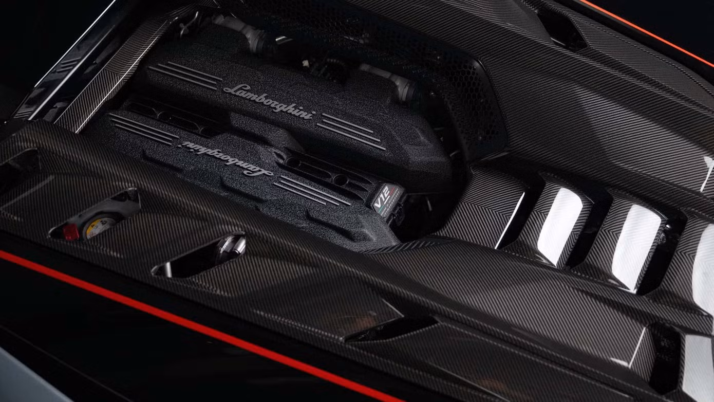 พลังใหม่แห่งโลกซูเปอร์คาร์: เมื่อ Lamborghini, Ferrari, Bentley และ Bugatti แข่งกันนิยามอนาคต
