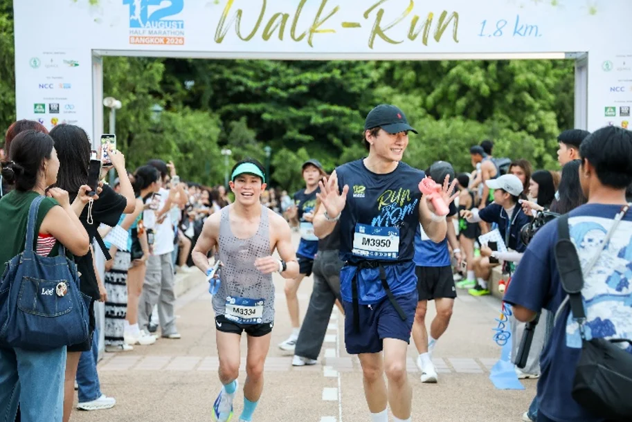 8,000 นักวิ่งร่วมฮาล์ฟมาราธอนกรุงเทพ: วิ่งเพื่อแม่ รักษ์โลกไปด้วยกัน
