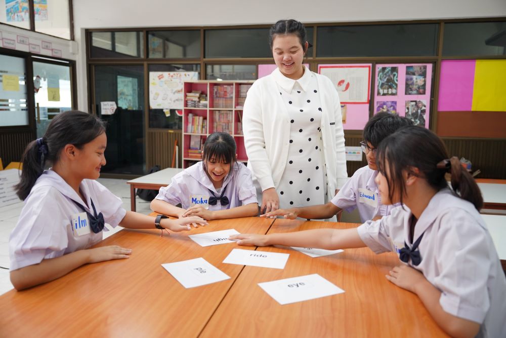ครูประถมศึกษาภาษาอังกฤษคือคอขวดที่ระบบการเรียนรู้มองข้าม