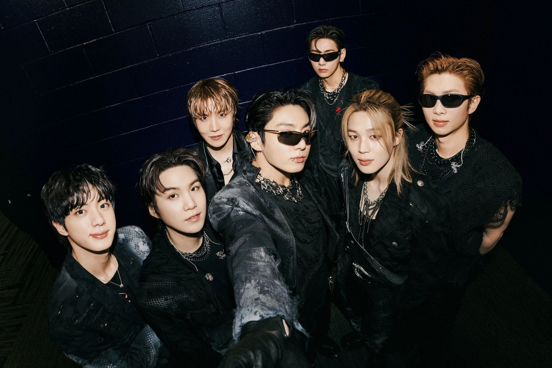 BTS ทำลายสถิติความยาวบนชาร์ตด้วยอัลบั้ม ARIRANG