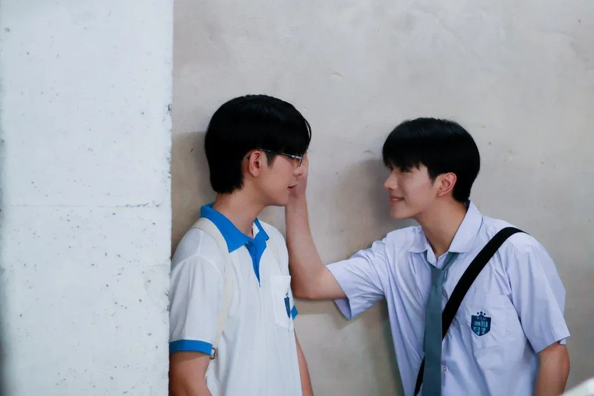 WEIRDO-101 แรงโน้มถ่วงระหว่างเรา: เมื่อความต่างกลายเป็นแรงดึงดูดหัวใจ