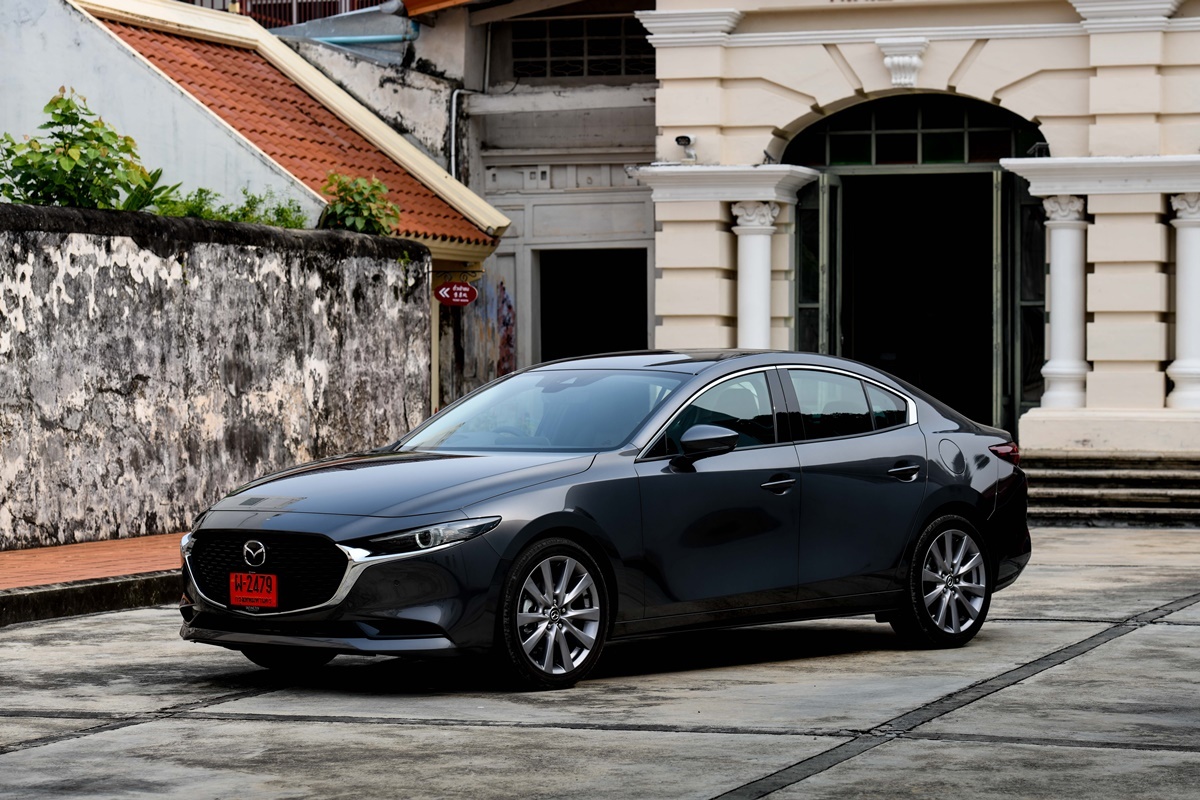 รีวิวทดลองขับ Toyota Corolla Cross Hybrid ยกเครื่องความปลอดภัยและความประหยัด