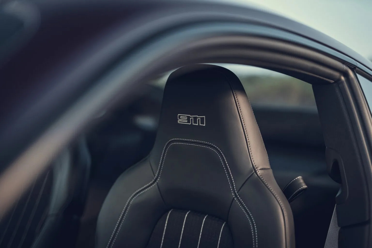 Porsche 911 Carrera S เกียร์ธรรมดา การต่อต้านกระแสอัตโนมัติ