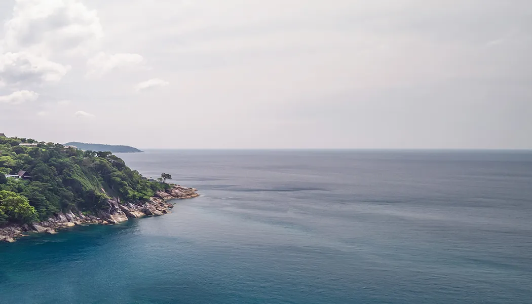 บ้านหรูภูเก็ตยุคใหม่: Branded Residences ยึดหาดกมลา