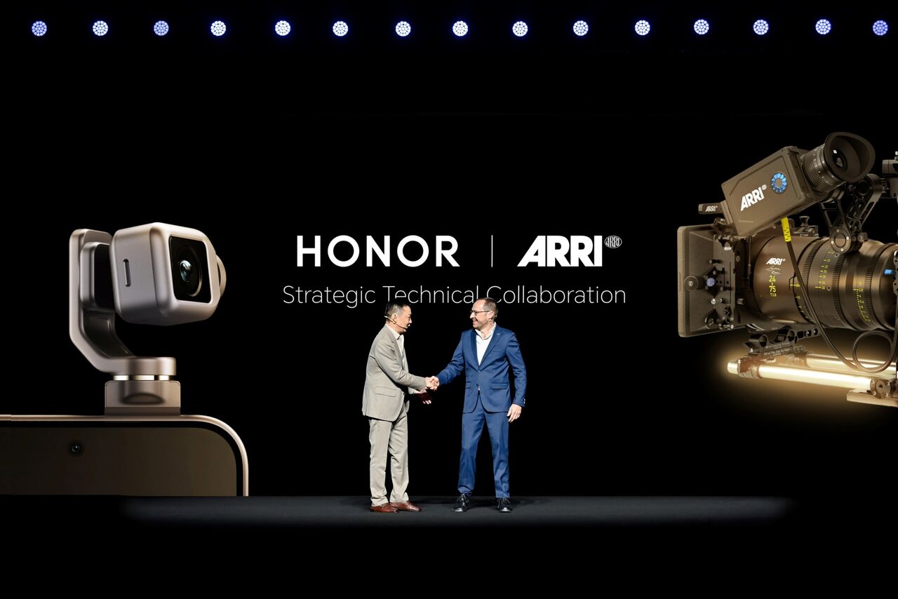 Honor Robot Phone โทรศัพท์หุ่นยนต์กับกิมบอลกล้องสมาร์ทโฟน 4DoF