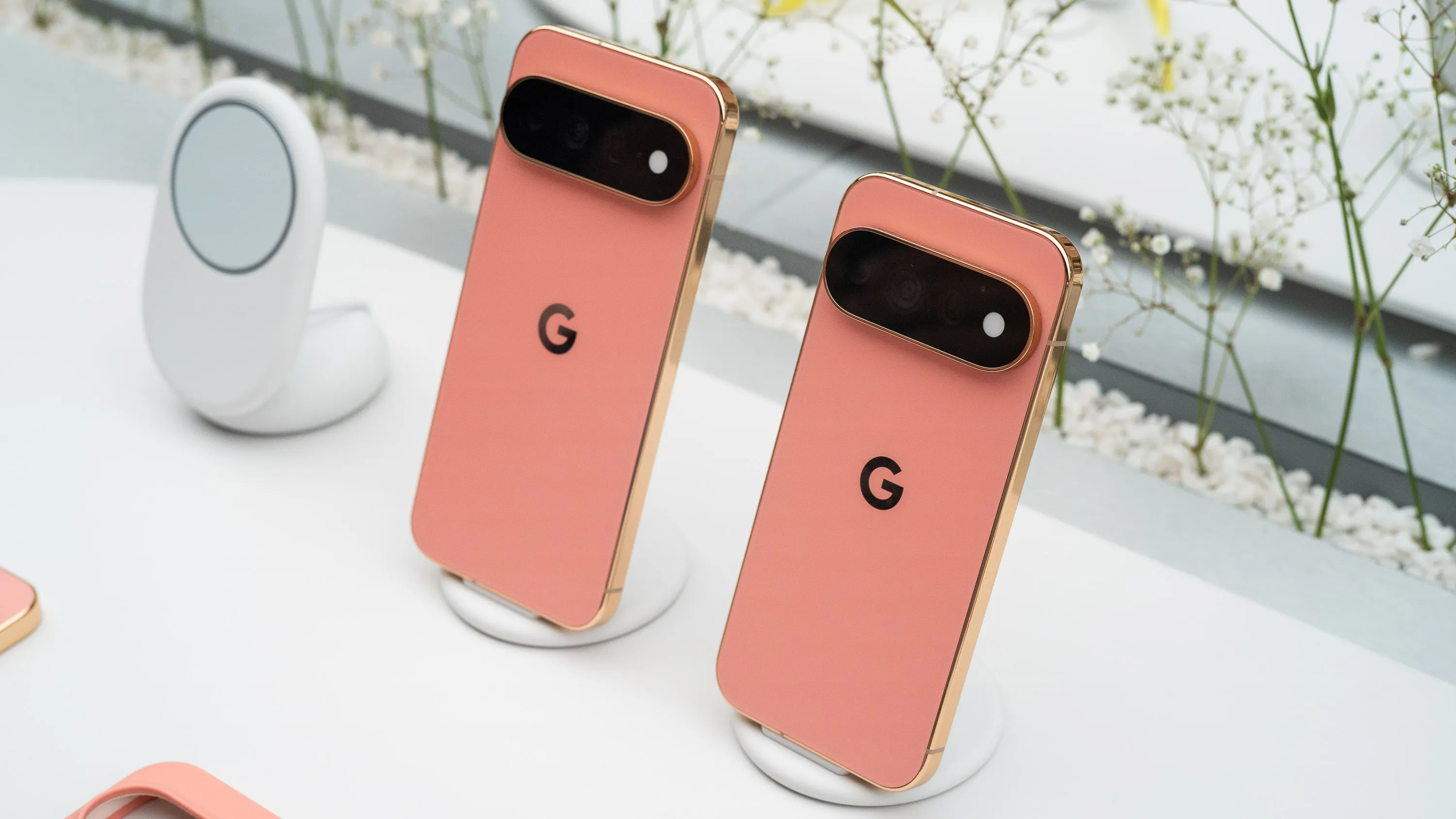 Pixel 11 Pro vs Pixel 11 Pro XL vs iPhone 17 Pro Max เลือกแฟลกชิปเครื่องไหนดี