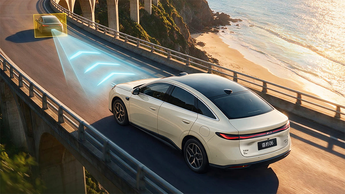 BYD Seal 06 ใหม่ ชาร์จไฟ 800V ช่วงล่าง DiSus-C เคาะราคาโหดในกลุ่มซีดานไฟฟ้า