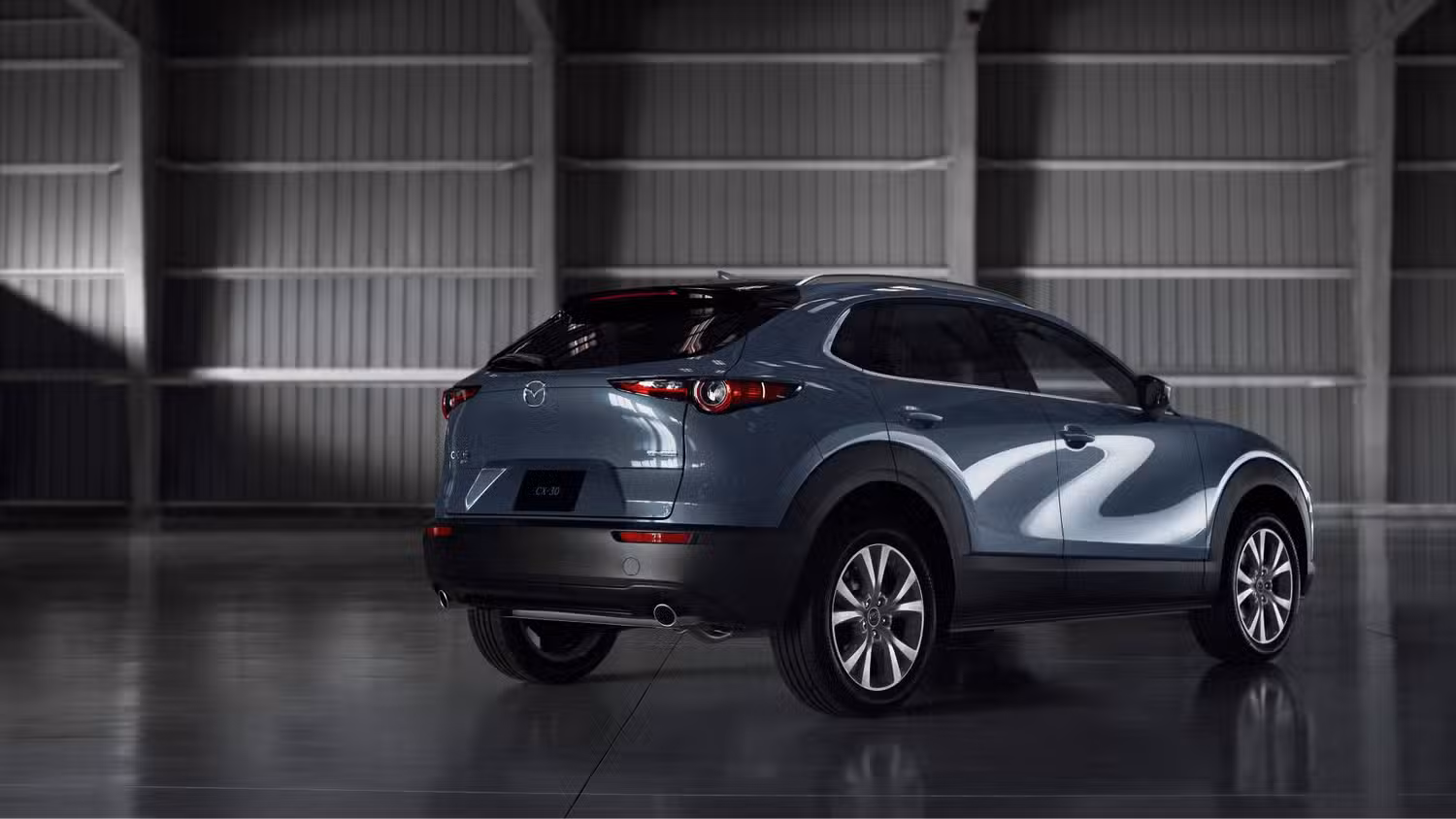 Hybrid SUV หรือซีดานพรีเมียม แบบไหนคุ้มค่ากว่าสำหรับสายประหยัด