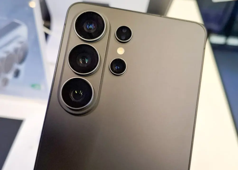 Galaxy S27 Chip Showdown: เลือก Snapdragon 8 Elite Pro หรือ Exynos 2700 ดี?