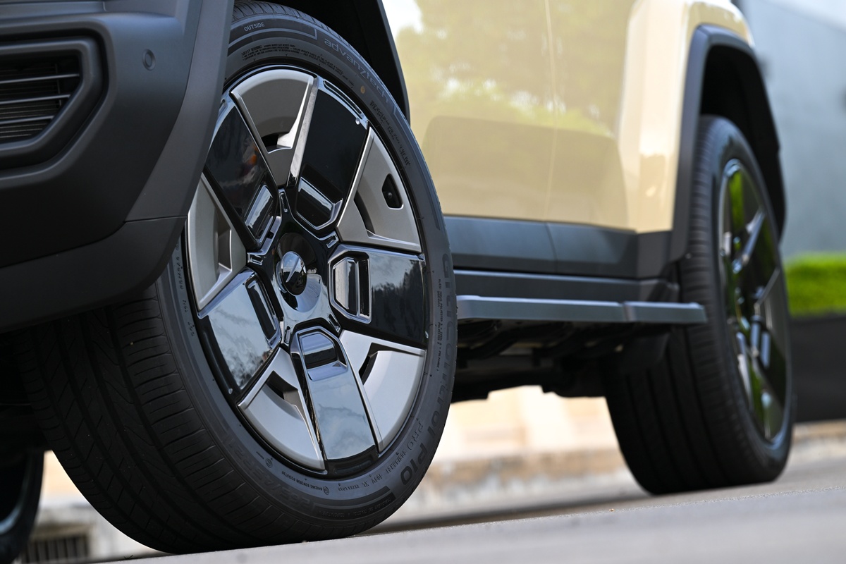 iCAUR V27 REEV 4WD รถไฟฟ้าขยายระยะทางที่ท้าทายทุกเอสยูวี