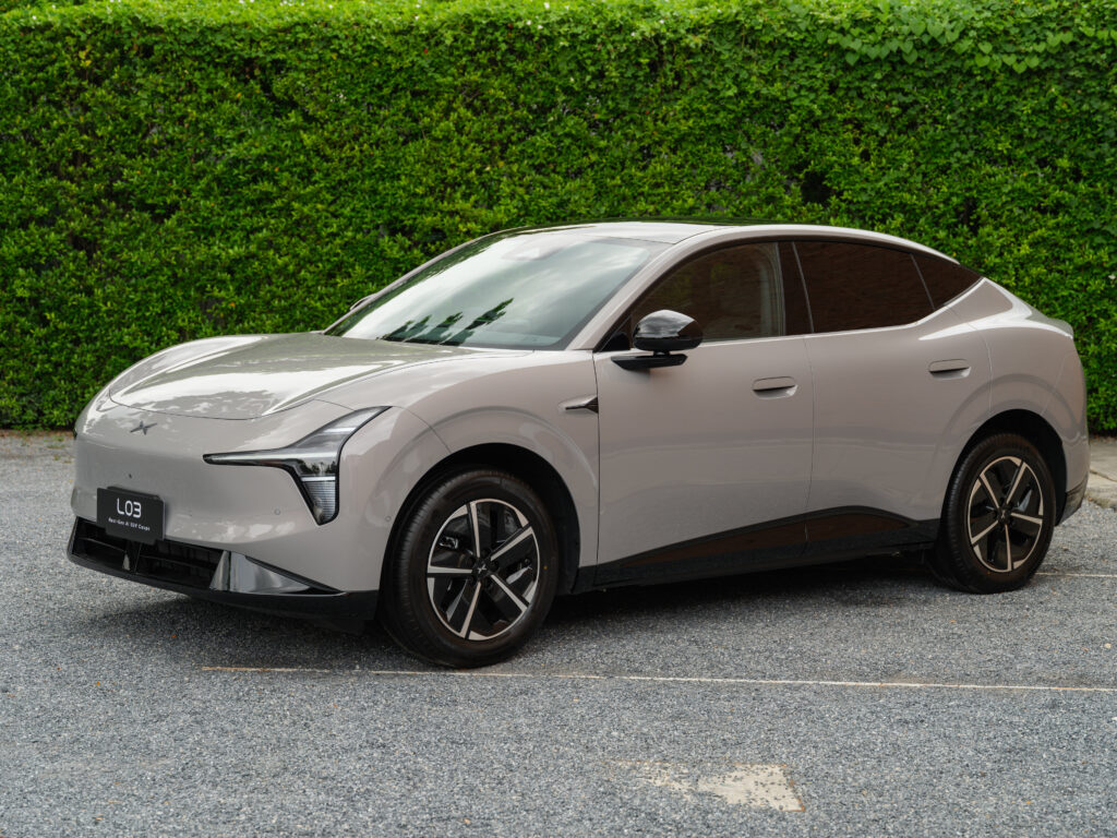XPENG L03 รถไฟฟ้า SUV Coupe พวงมาลัยขวาเขย่าตลาดครอสโอเวอร์ไฮบริด