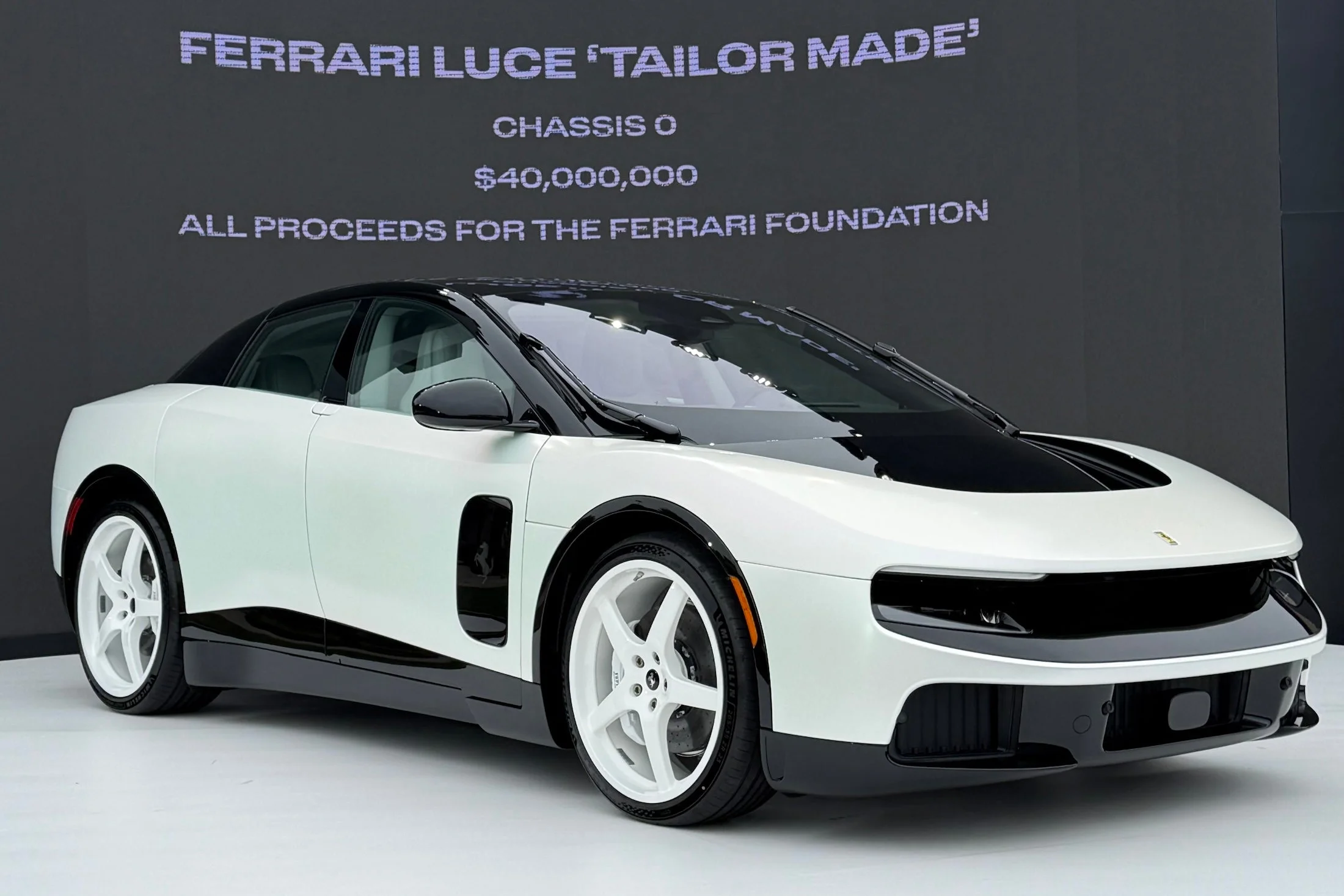 Ferrari Luce ประมูลทุบสถิติ: สัญญาณใหม่ของตลาดซูเปอร์คาร์ไฟฟ้าหรู