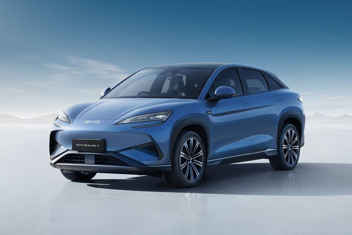 BYD Sealion 7 AWD Ultimate ชาร์จ 800V ท้าชน Tesla Model Y
