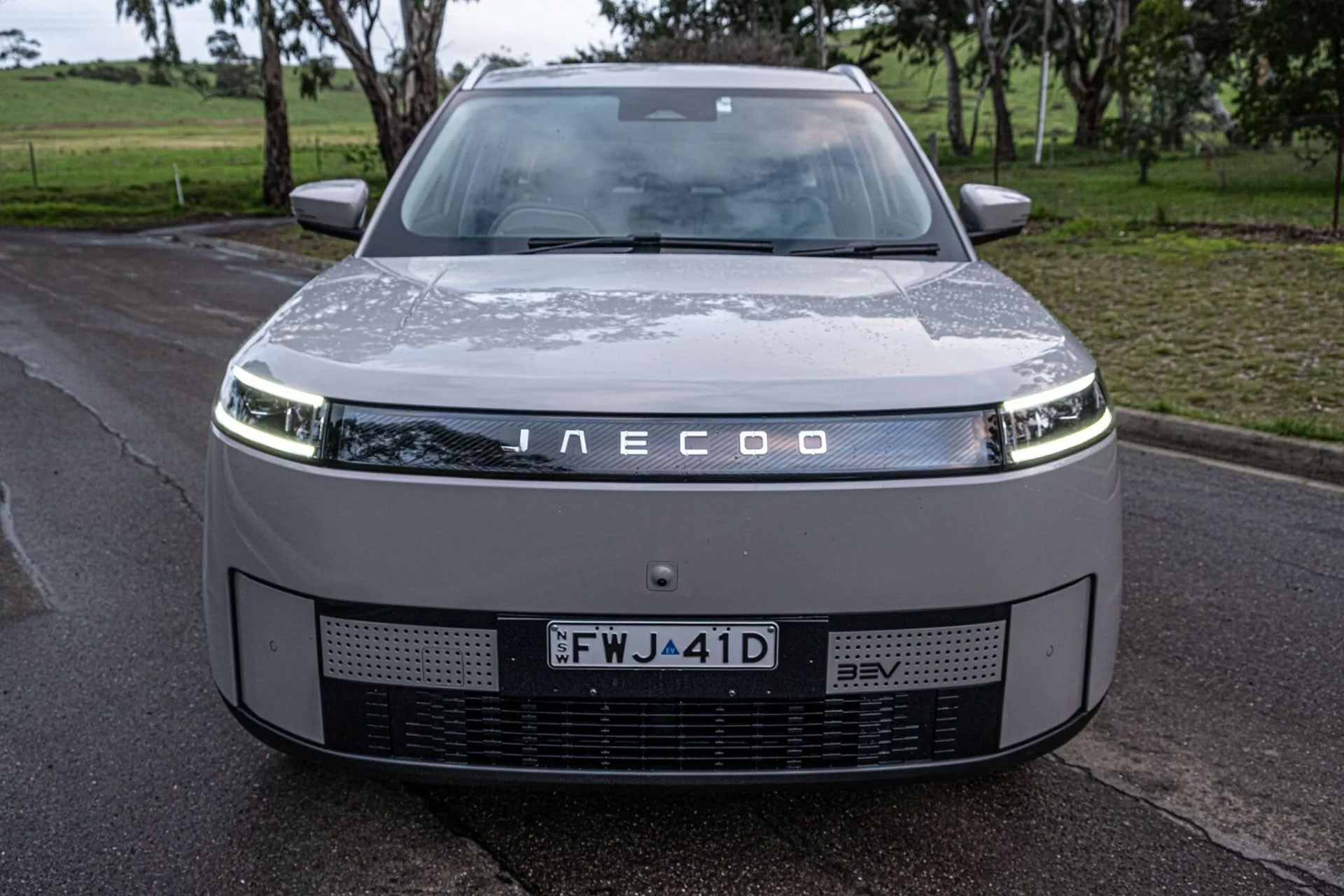 JAECOO 7 SHS vs J5 EV เลือก SUV ปลั๊กอินไฮบริดหรือรถไฟฟ้า