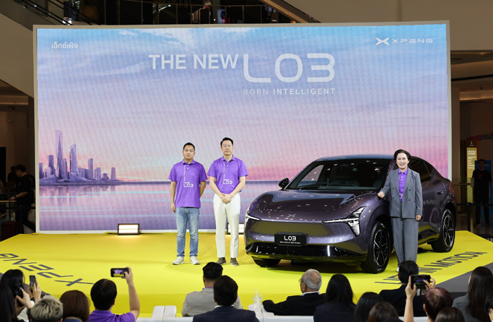 XPENG L03 ยานยนต์ AI SUV Coupe พวงมาลัยขวาคันแรกของโลก