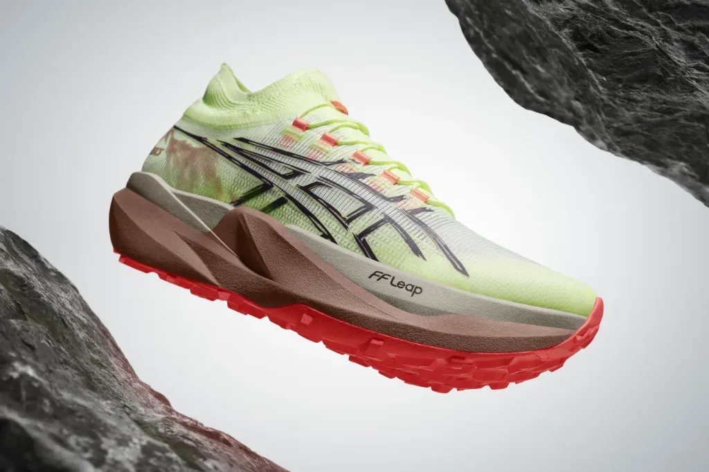 ศึกเทรลรองเท้าใหม่ ASICS vs HOKA vs Salomon ใครเหมาะกับคุณ
