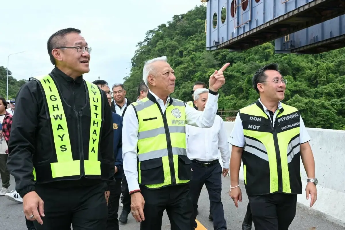 สองมอเตอร์เวย์สายหลักวิ่งฟรี เปิดหน้าต่างใหม่ให้การเดินทางและเศรษฐกิจภูมิภาค