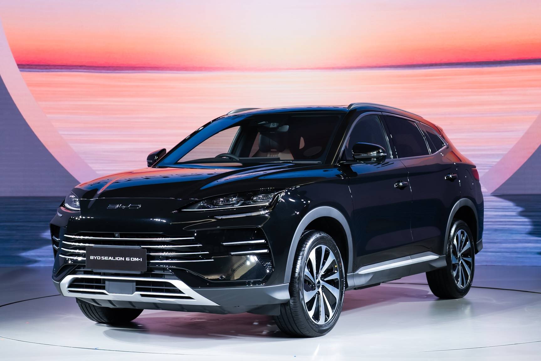 BYD Sealion 6 DM-i Extended ปลั๊กอินไฮบริด SUV หรูสายวิ่งไฟฟ้ายาว