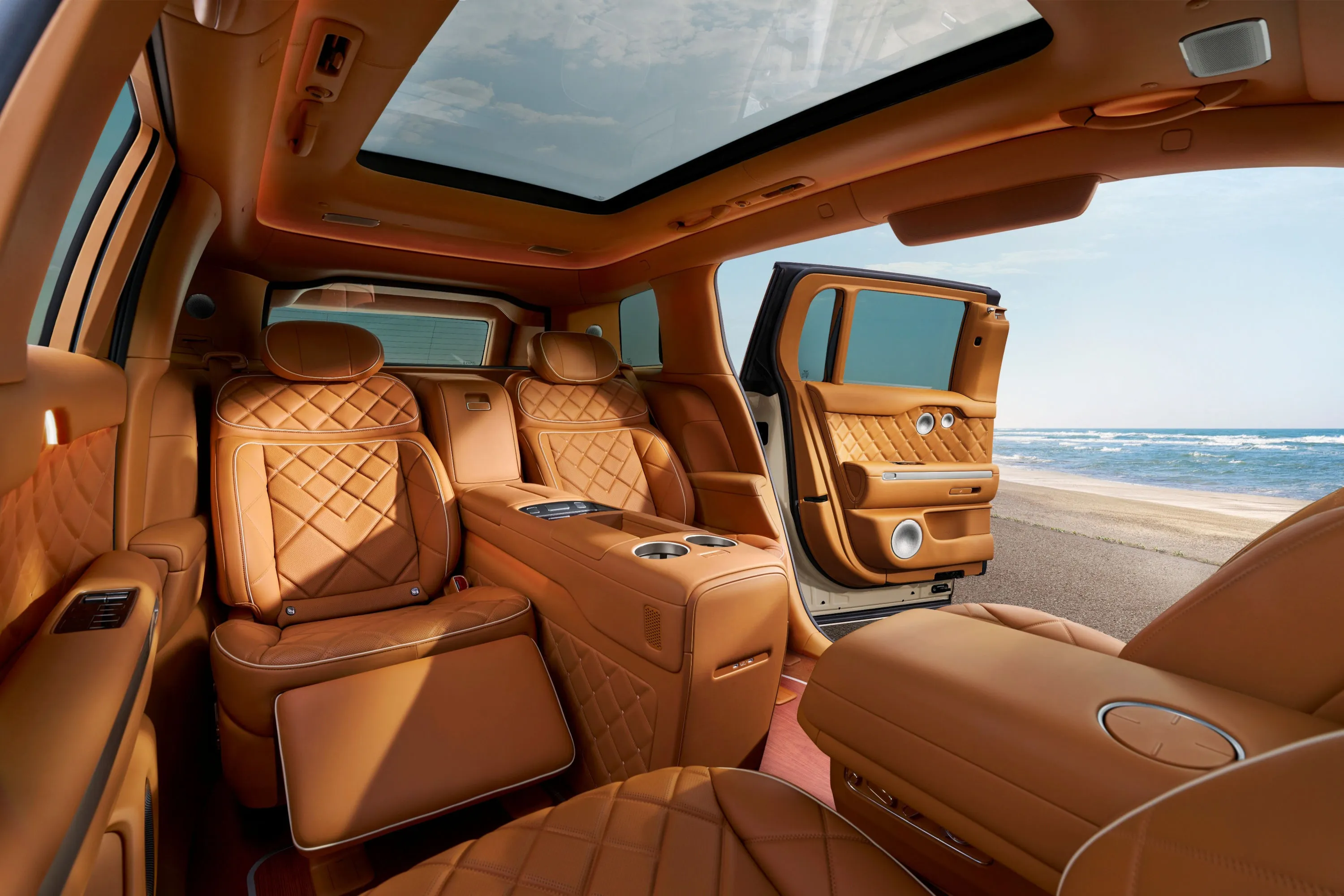 Genesis GV90: SUV พรีเมียมไฟฟ้าขนาดใหญ่ที่กล้าเล่นบทแฟลกชิปเต็มตัว