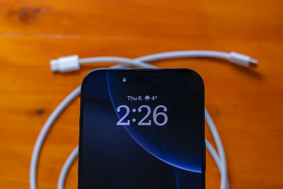 ใช้งานพอร์ต USB-C บน iPhone ให้คุ้มกว่าชาร์จแบต