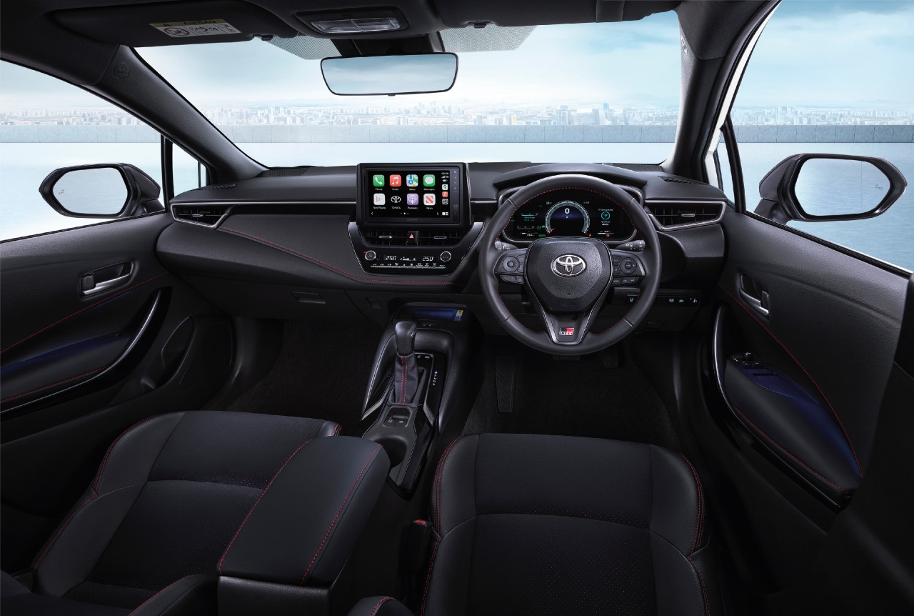 แบตเตอรี่ Lithium-ion ใหม่และลุค GR Sport เปลี่ยนเกม Corolla Altis Hybrid