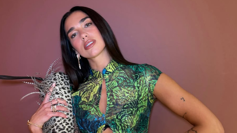 จากชุดแต่งงาน Dua Lipa ถึงเดรส Victoria Beckham แฟชั่นงานแต่งงานยุคใหม่กำลังถูกนิยามโดยดารา