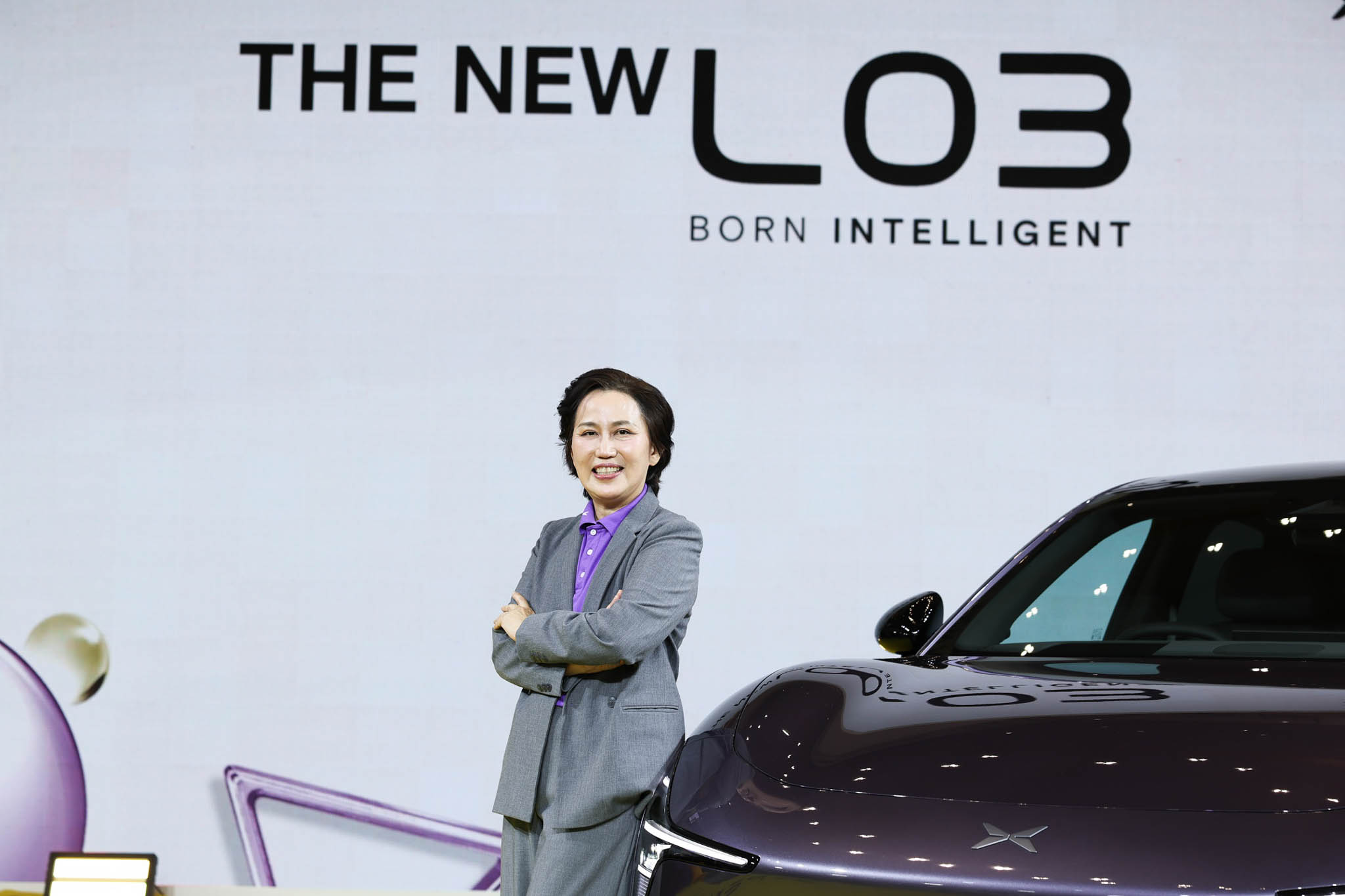เอ็กซ์เผิง L03 AI SUV คูเป้พวงมาลัยขวารุ่นแรก Born Intelligent