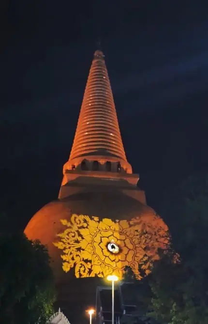 Cinema Dining และ Projection Mapping เปลี่ยนการพักผ่อนเมืองให้เป็นโลกอิมเมอร์ซีฟ