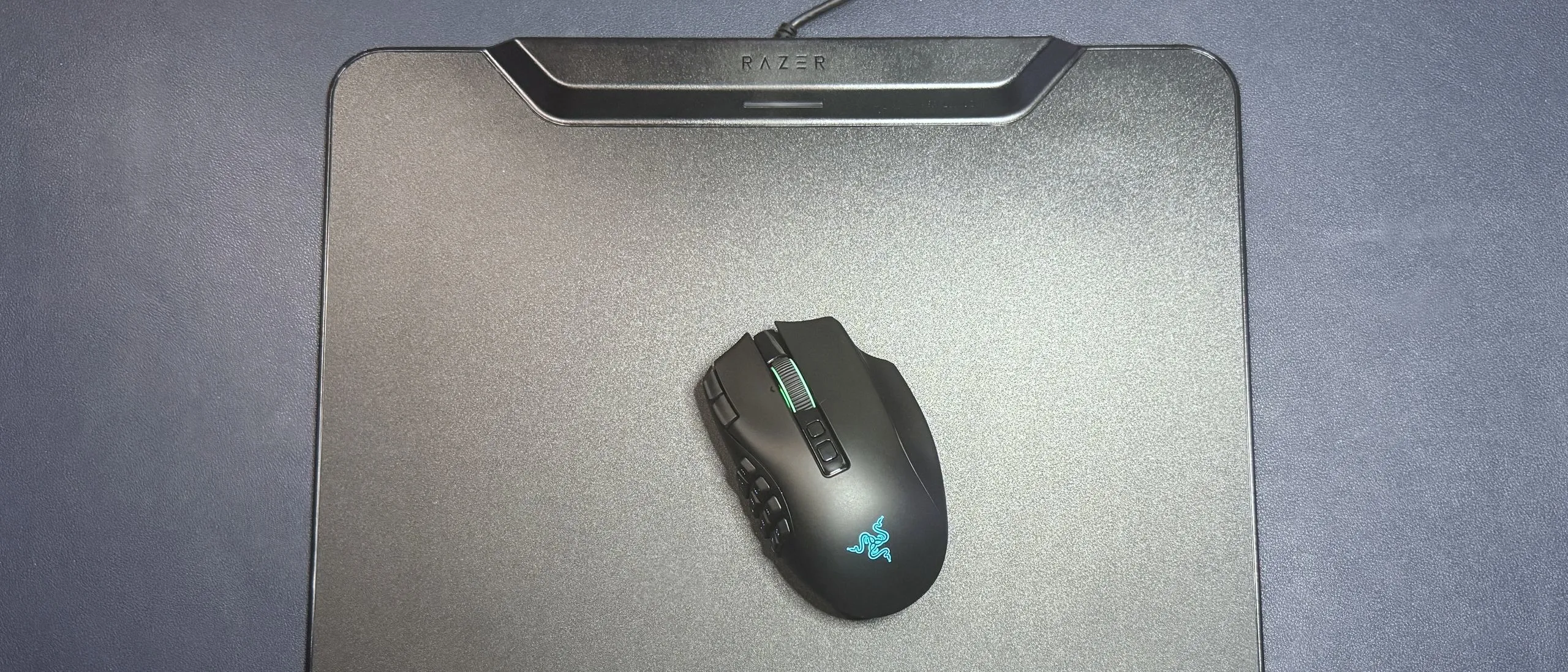 เมาส์เกมมิ่งไร้สายระดับพรีเมียมราคาดี Alienware ชนระบบชาร์จไร้สายของ Razer