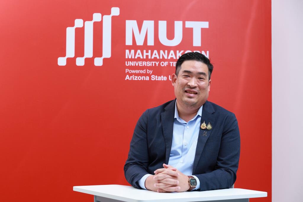 ทำไมโครงสร้างดิจิทัลพร้อม แต่การใช้ AI ยังช้า และใครกำลังนำเกม