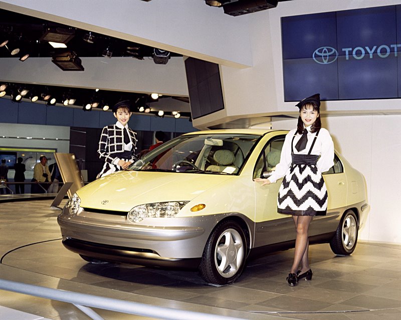ทำไม Toyota กล้าเดิมพันระยะยาวกับระบบไฮบริดมากกว่า EV ล้วน