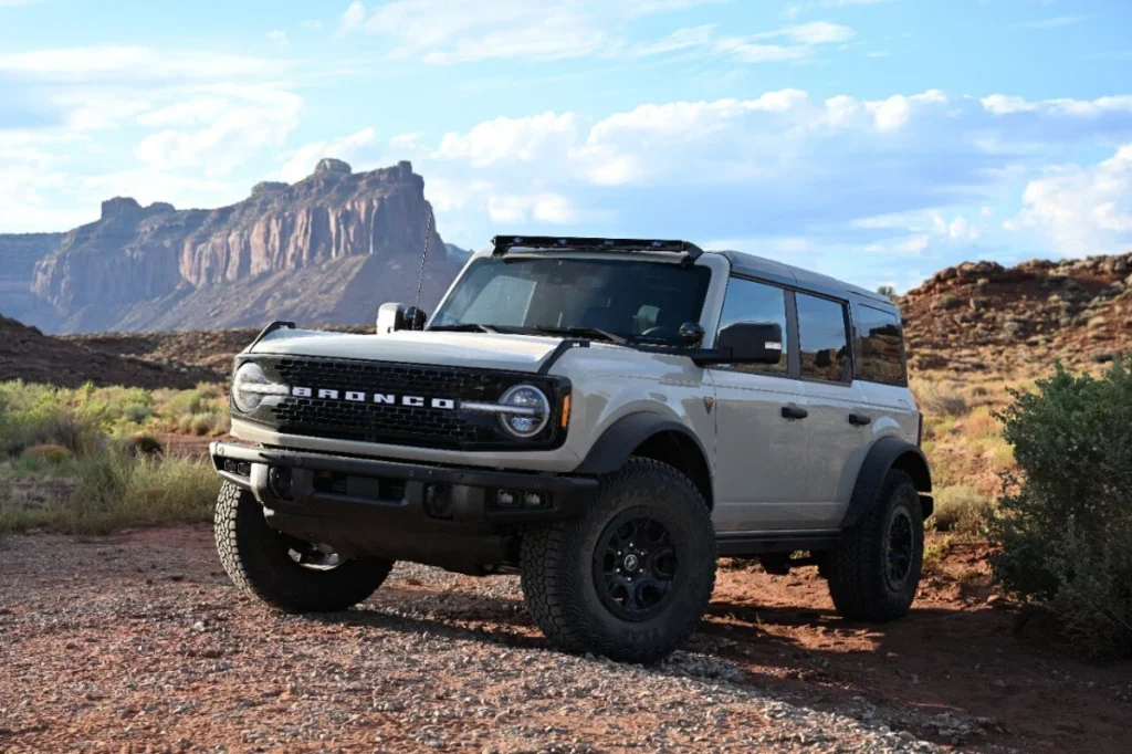 Ford Bronco pickup เดินเกมชน Jeep Gladiator ในตลาดกระบะสายลุย