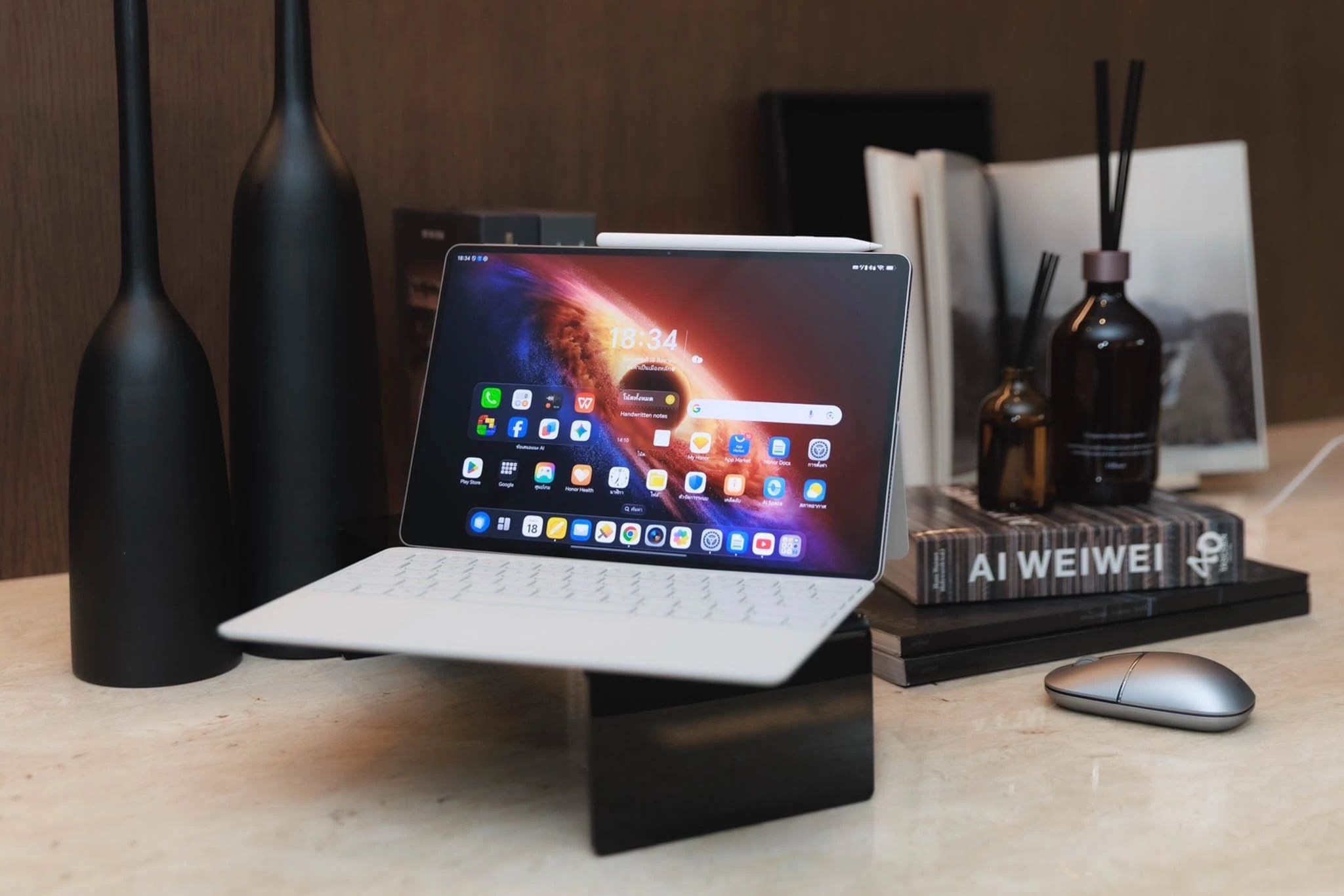 HONOR MagicPad4 แท็บเล็ตเรือธงบางเฉียบที่ท้าชน iPad Pro