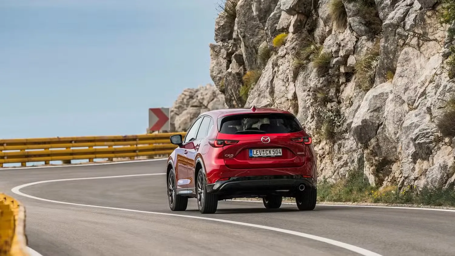 ทำไม Mazda CX-5 กำลังเสียแชมป์ให้คู่แข่งทั้งในค่ายและนอกค่าย