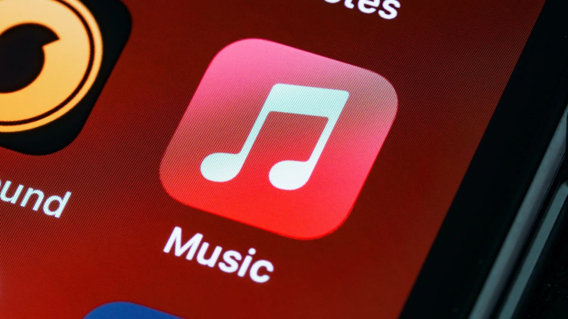 เมื่อ Apple Music ติดป้าย Made With AI ผู้ฟังได้อะไร ศิลปินเสียอะไร