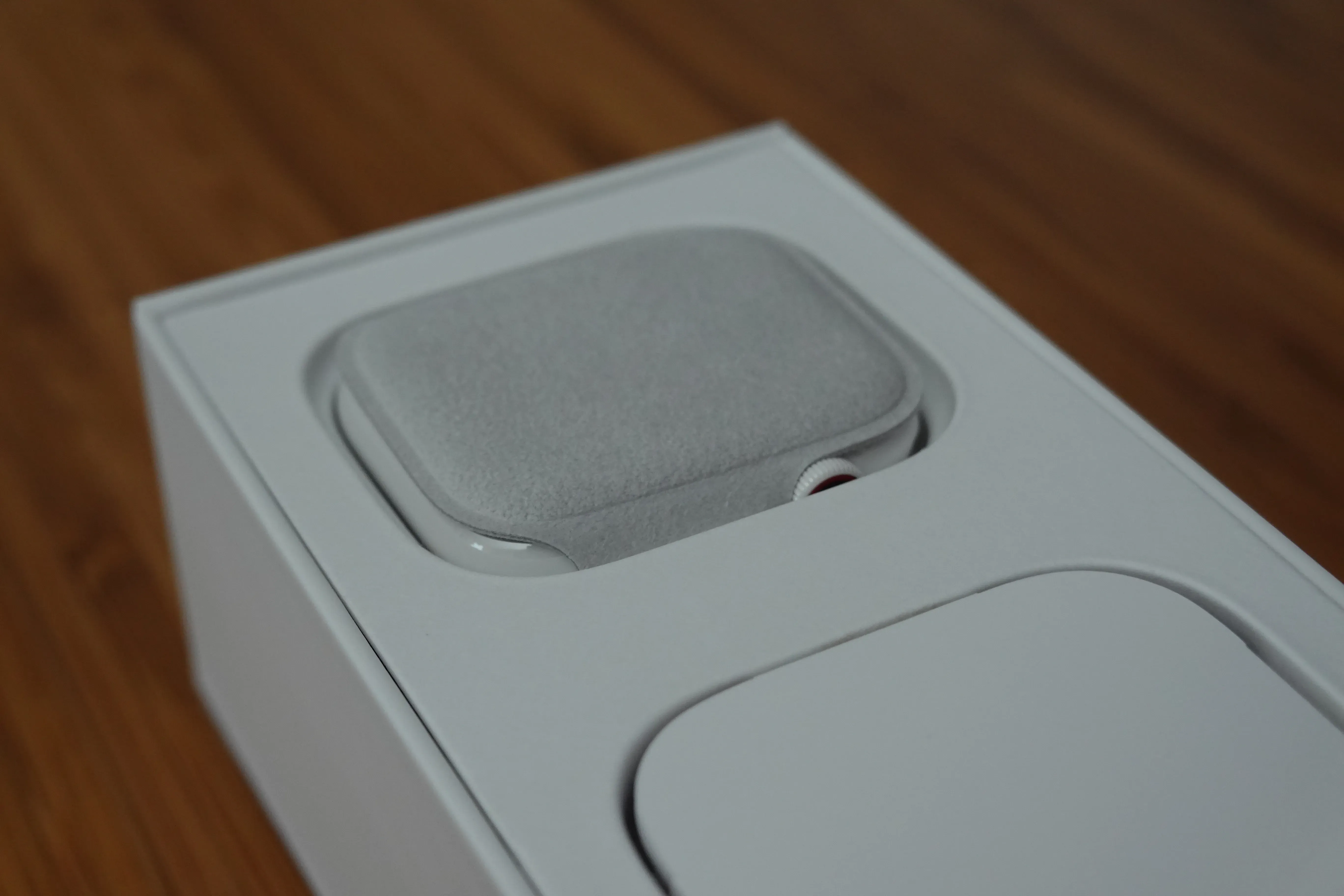 Apple Watch Ceramic กลับมาอีกครั้ง ทำไม Series 12 Edition ถึงแพงแต่คุ้ม