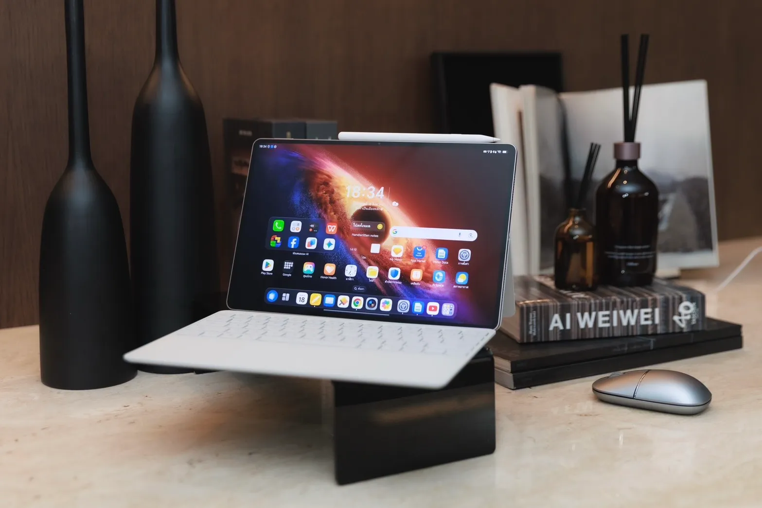 HONOR MagicPad4 แท็บเล็ตบางเฉียบจอ 3K OLED แรงระดับพีซี