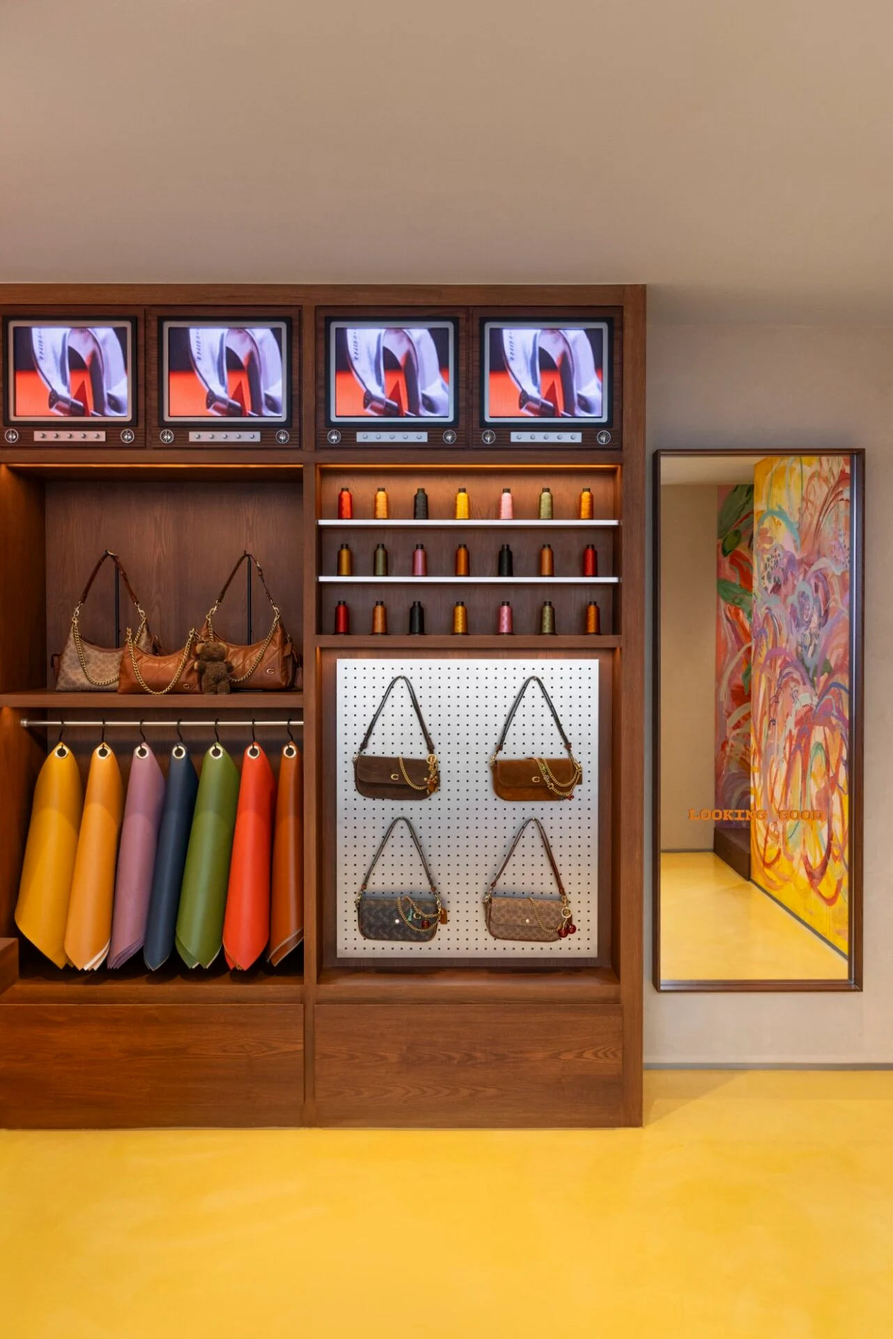 Coach Play Siam Square แบบแผนใหม่ของแฟลกชิพหรูยุค Gen Z