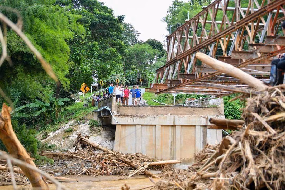 สะพานเบลีย์ชั่วคราวเปิดทางเหนือ ฟื้นถนนและความหวังการท่องเที่ยว
