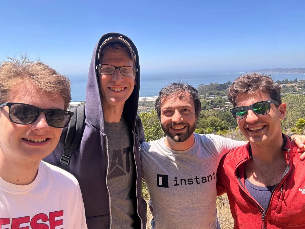 ศึกช่วงชิงชั้นข้อมูลของ AI องค์กร Databricks AWS OpenAI เดินเกมใหญ่
