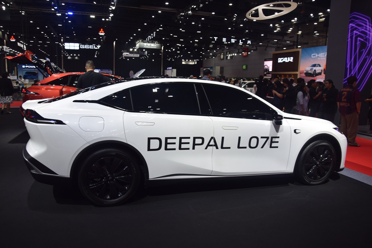 ศึก EV งบไม่เกิน 7 แสน JAECOO 5 EV ULTRA ปะทะ DEEPAL L07 E
